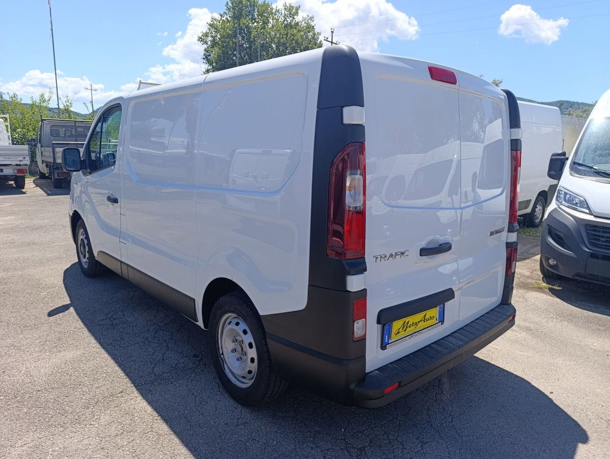 Renault Trafic Furgone T29 2.0 dCi 120CV PL-TN Furgone Ice Plus (4)
