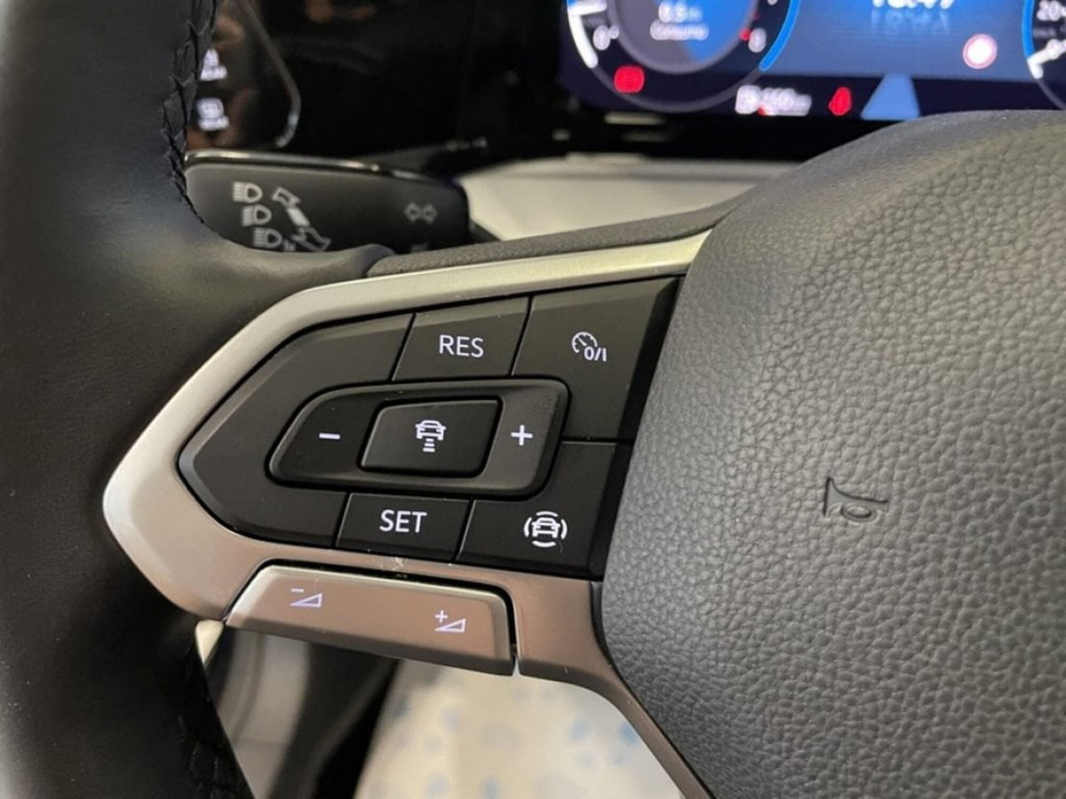 Volkswagen Golf 1.5 TSI EVO ACT Life (14)