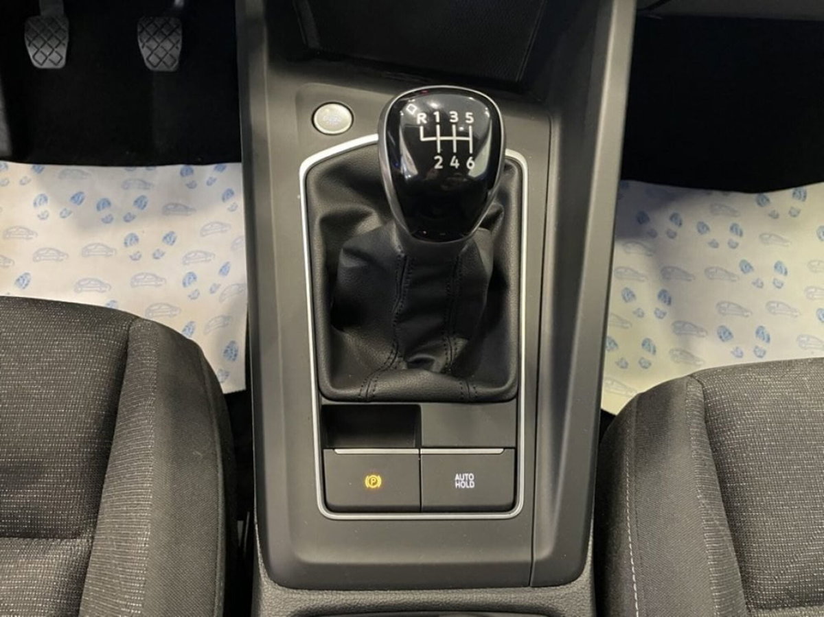 Volkswagen Golf 1.5 TSI EVO ACT Life (19)
