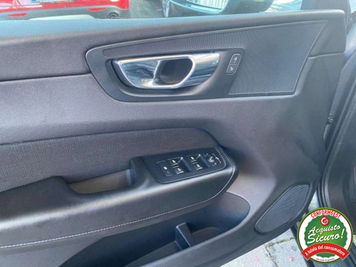 Volvo XC60 D4 AWD Geartronic Business (8)