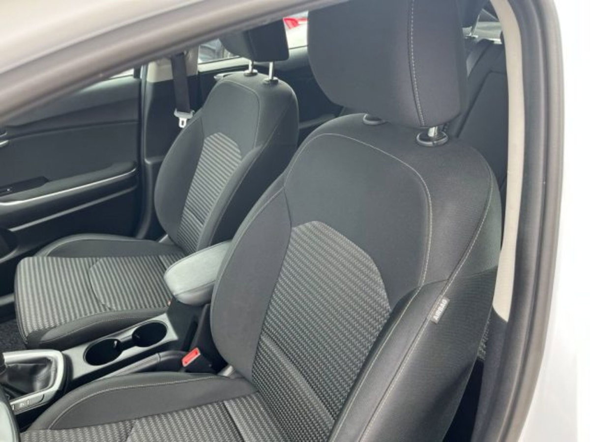 Kia XCeed 1.0 T-GDi GPL High Tech (8)