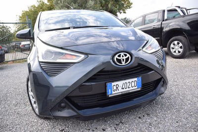 Toyota Aygo 1.0 VVT-i 72 CV 5 porte x-play usata
