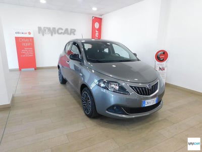 Lancia Ypsilon 1.0 FireFly 5 porte S&S Hybrid Ecochic A. Ferretti usata