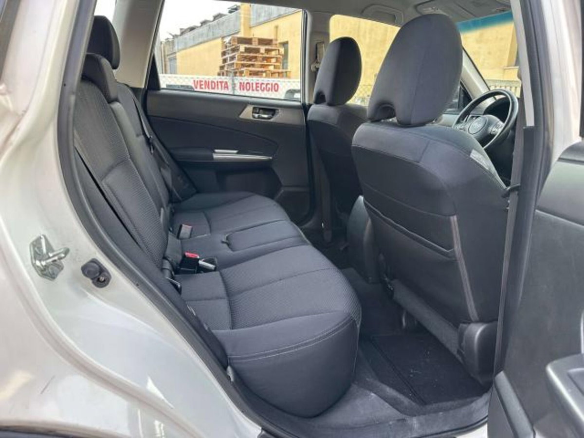 Subaru Forester 2.0D X Comfort (10)