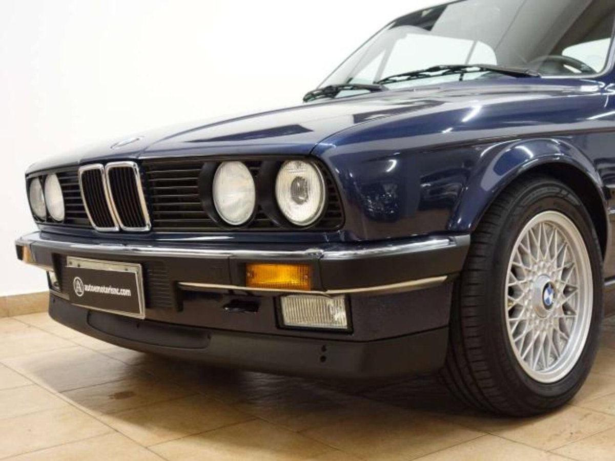 BMW Serie 3 Cabrio 320i cat (4)