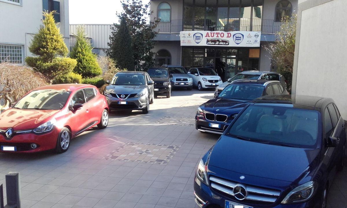 Nissan Primera 1.6i 16V cat 5 porte SE (10)