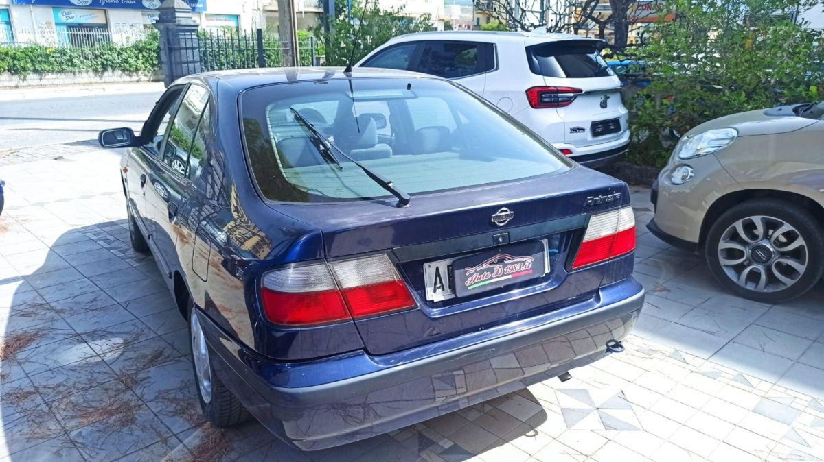 Nissan Primera 1.6i 16V cat 5 porte SE (3)