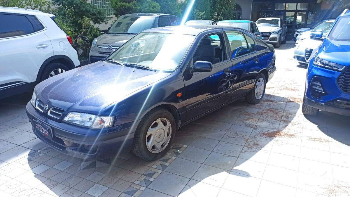 Nissan Primera 1.6i 16V cat 5 porte SE (4)