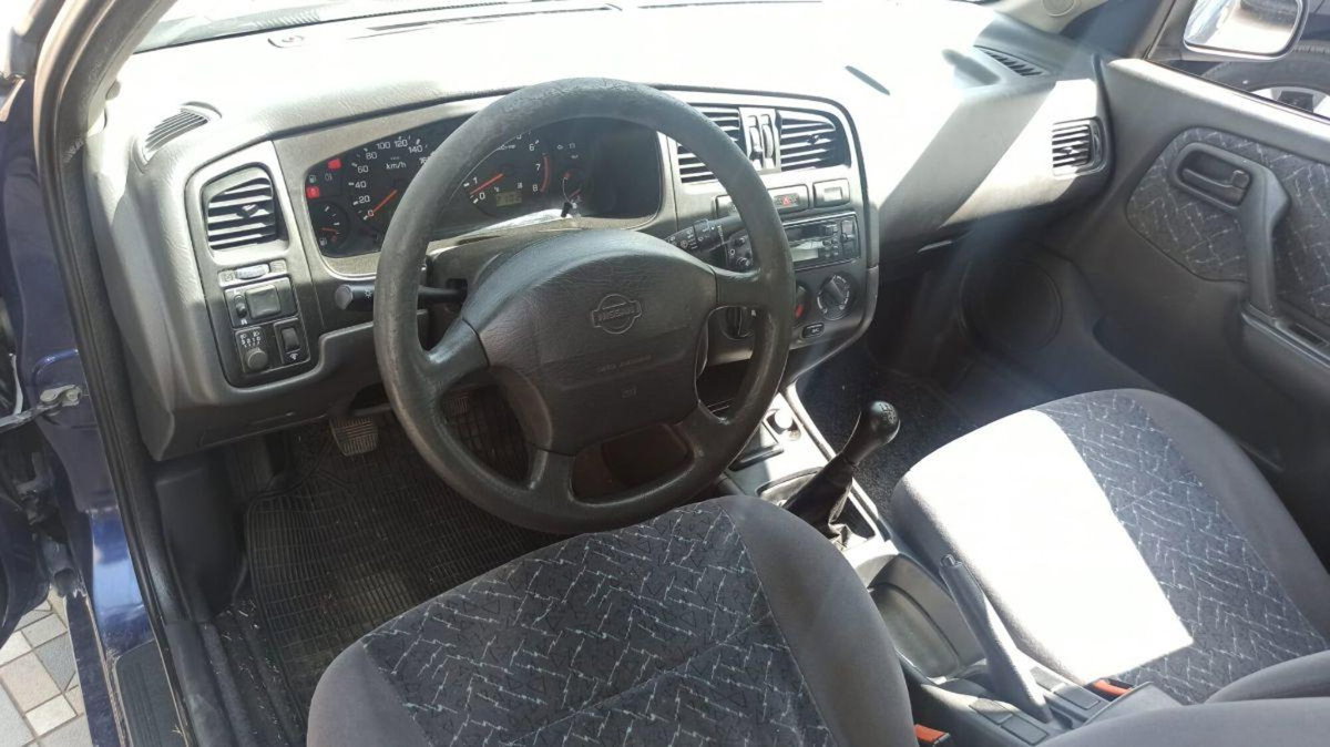 Nissan Primera 1.6i 16V cat 5 porte SE (5)