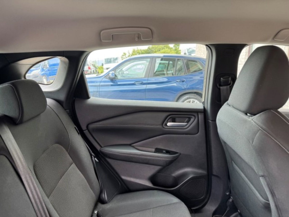 Nissan Qashqai 1.3 mhev Business 2wd 140cv (17)