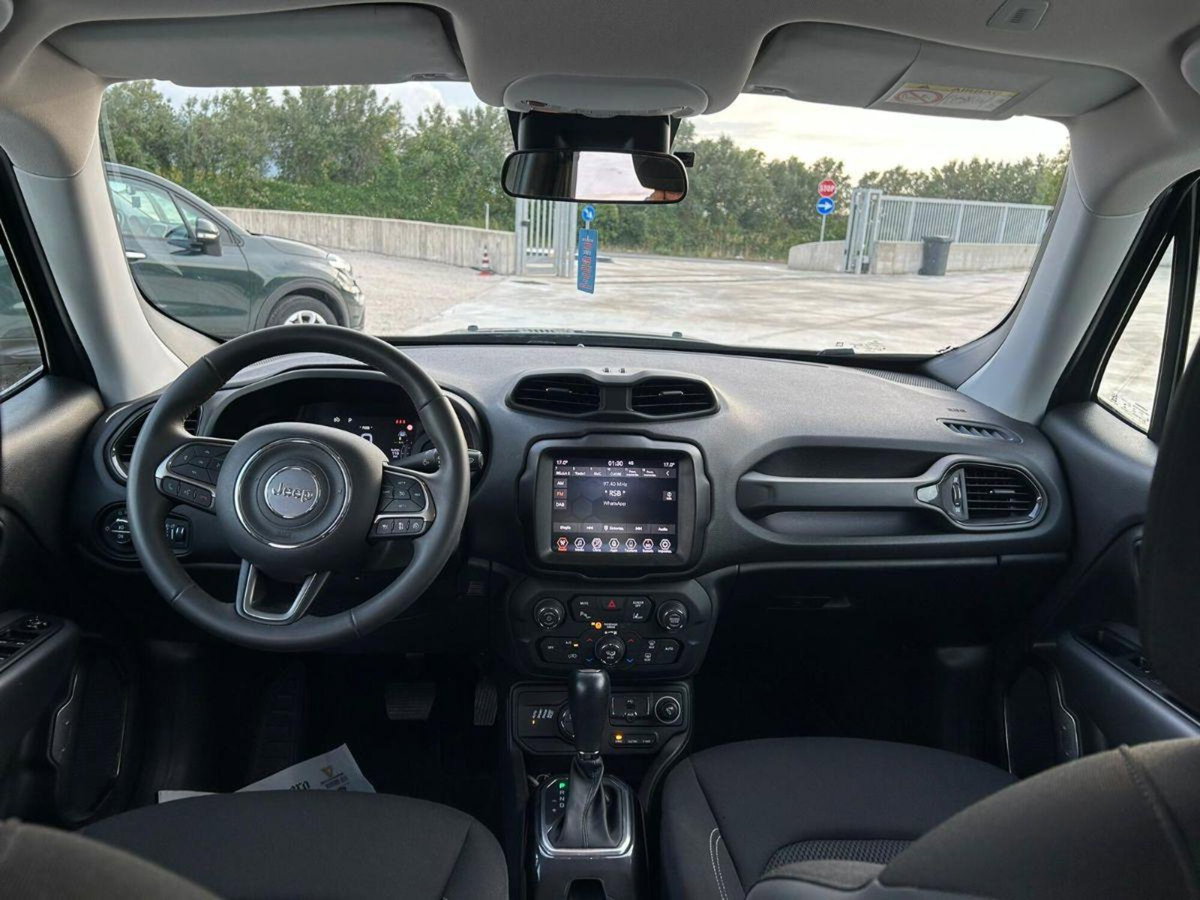 Jeep Renegade 1.3 T4 190CV PHEV 4xe AT6 Limited (7)