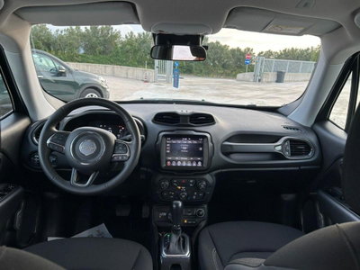 Jeep Renegade 1.3 T4 190CV PHEV 4xe AT6 Limited (7)