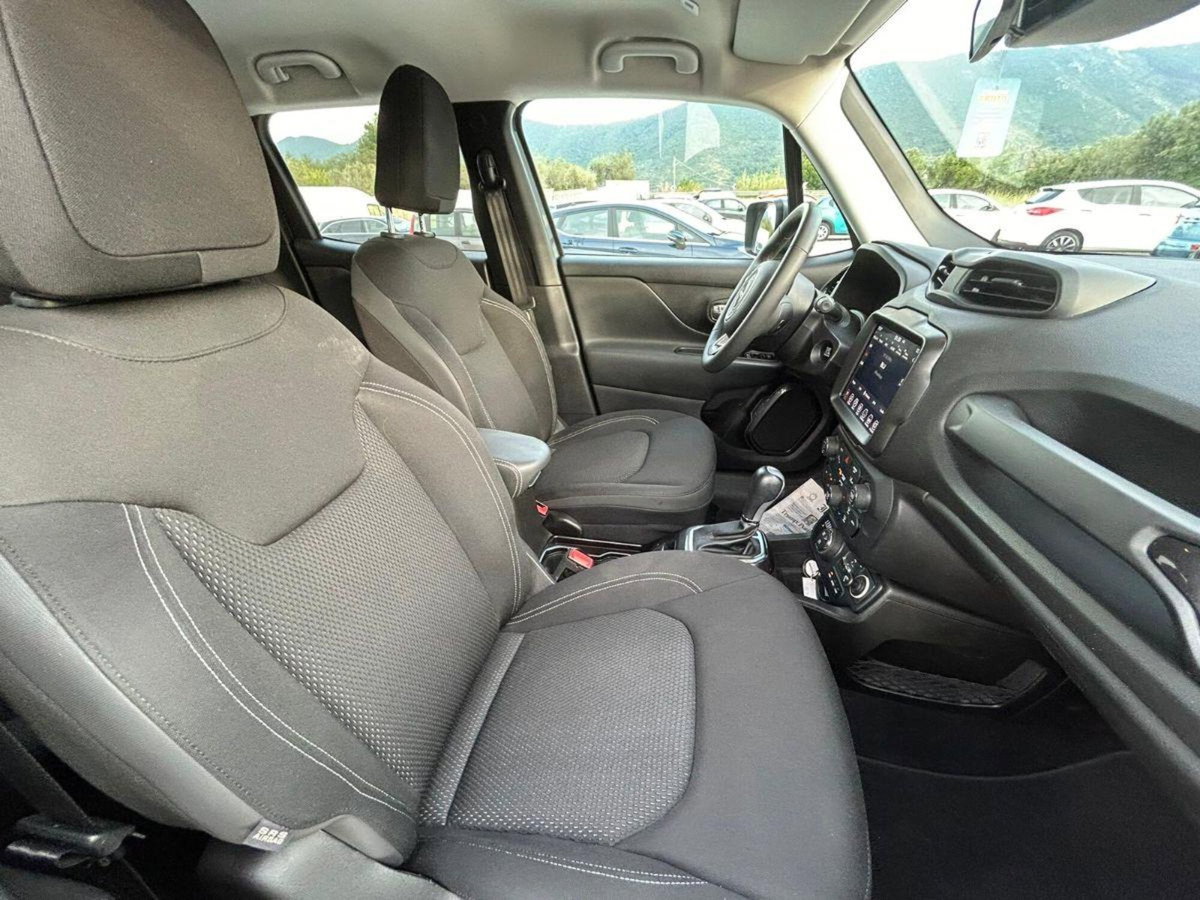 Jeep Renegade 1.3 T4 190CV PHEV 4xe AT6 Limited (9)