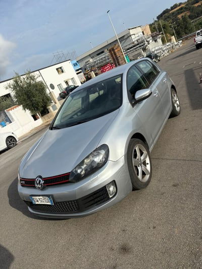 Volkswagen Golf 2.0 TDI 140CV DPF DSG 5p. Highline usata
