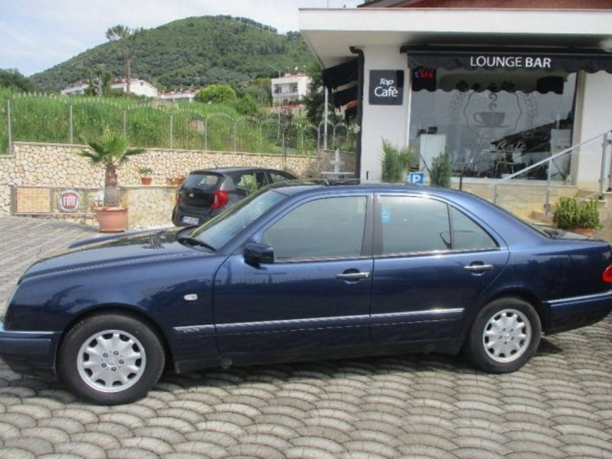 Mercedes-Benz Classe E 250 diesel cat Avantgarde (4)