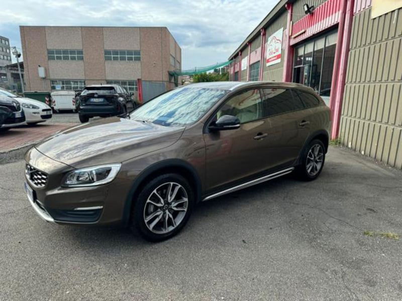 Volvo V60 Cross Country D3 Geartronic Business Plus