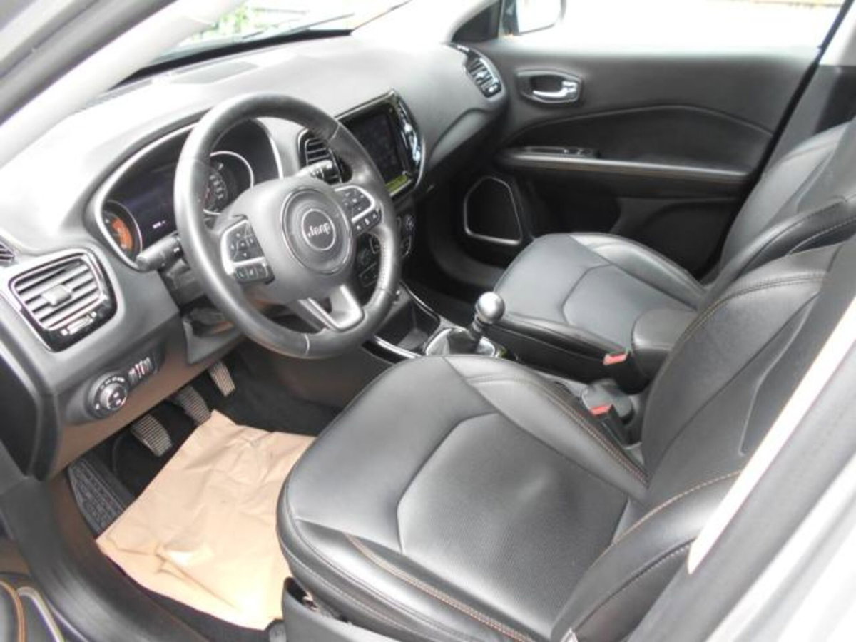 Jeep Compass 1.6 Multijet II 2WD Limited (6)