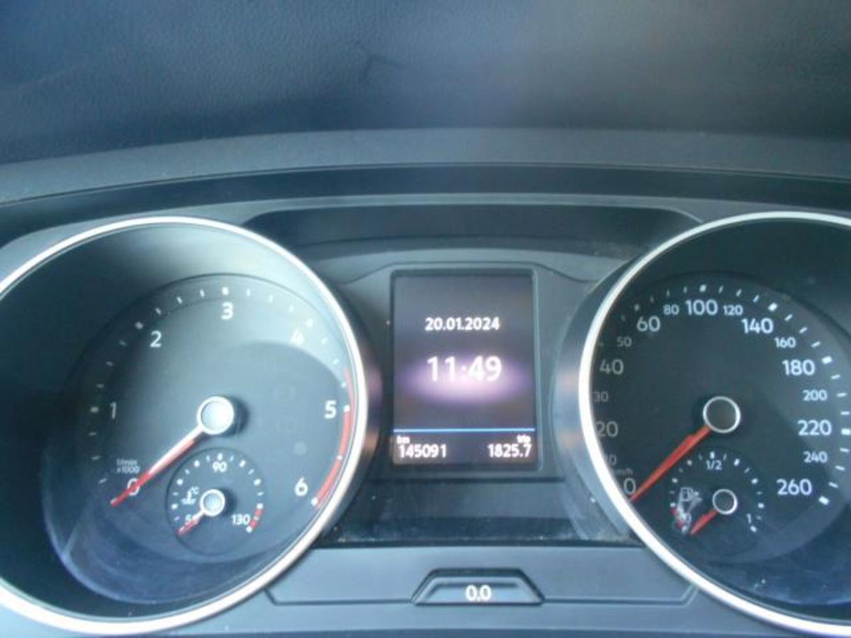 Volkswagen Tiguan 2.0 TDI 150 CV SCR DSG 4MOTION Life (11)