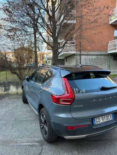 Volvo XC40 B5 AWD Geartronic R-design (4)