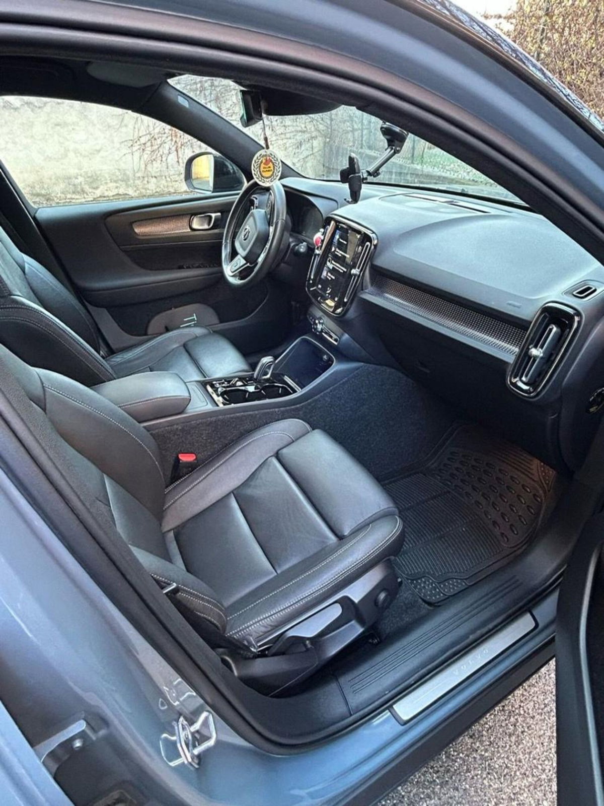 Volvo XC40 B5 AWD Geartronic R-design (8)