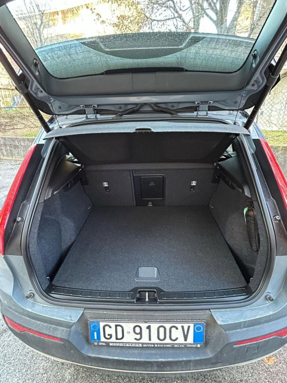 Volvo XC40 B5 AWD Geartronic R-design (9)