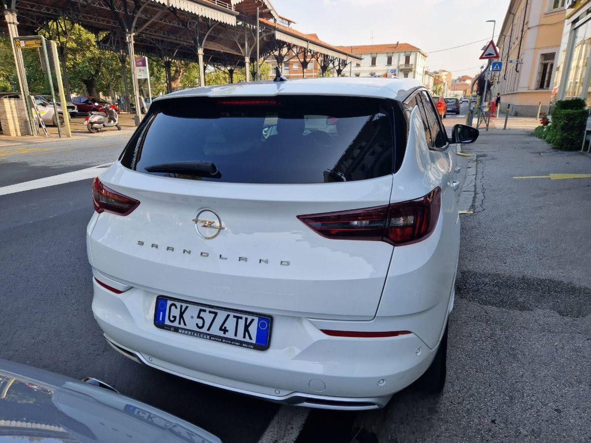 Opel Grandland X 1.6 Turbo 180 CV Start&Stop aut. Elegance (6)
