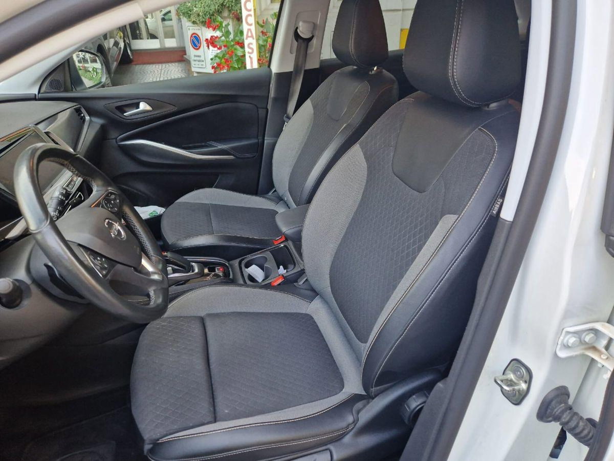 Opel Grandland X 1.6 Turbo 180 CV Start&Stop aut. Elegance (7)