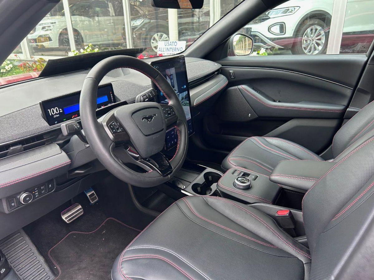 Ford Mustang Mach-E standard range rwd 268cv auto (5)