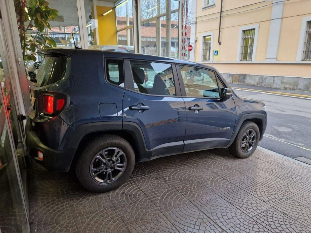 Jeep Renegade 1.6 Mjt 120 CV Longitude (14)
