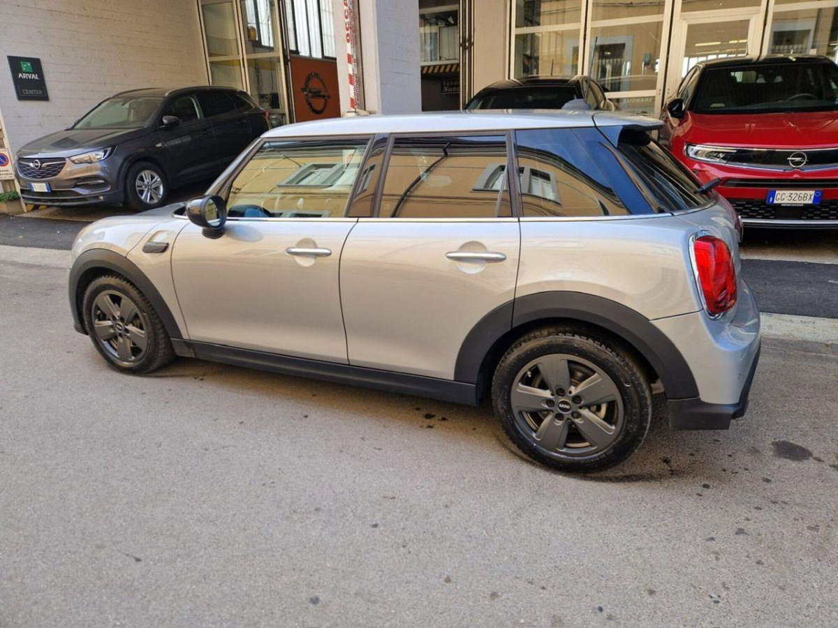 MINI Mini 1.5 Cooper 5 porte (5)