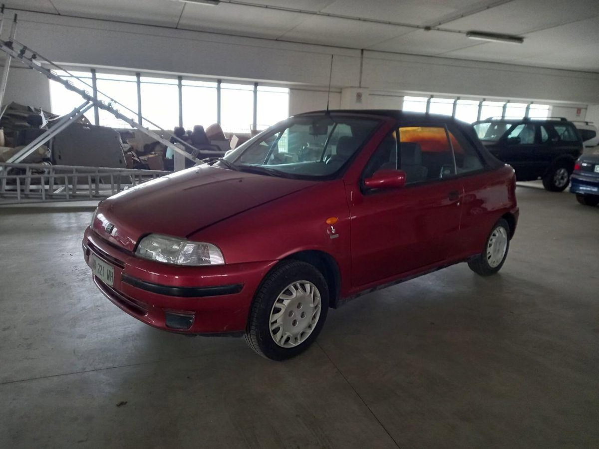 Fiat Punto Cabrio 90 cat Cabrio ELX (2)