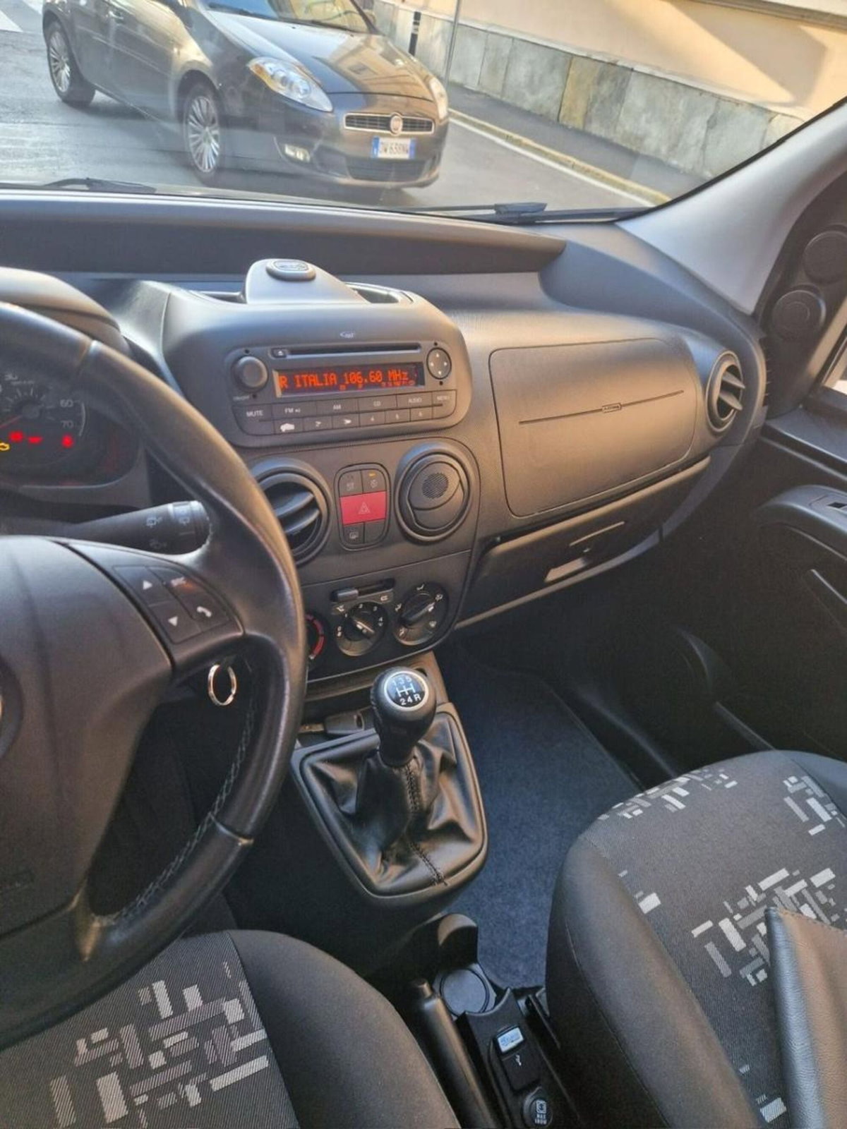 Fiat Qubo 1.3 MJT 75 CV Dynamic (11)