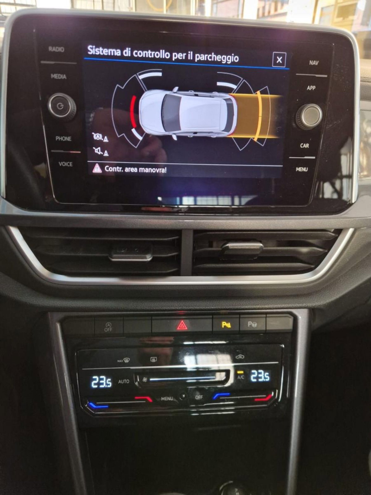 Volkswagen T-Roc 1.0 TSI Style (13)
