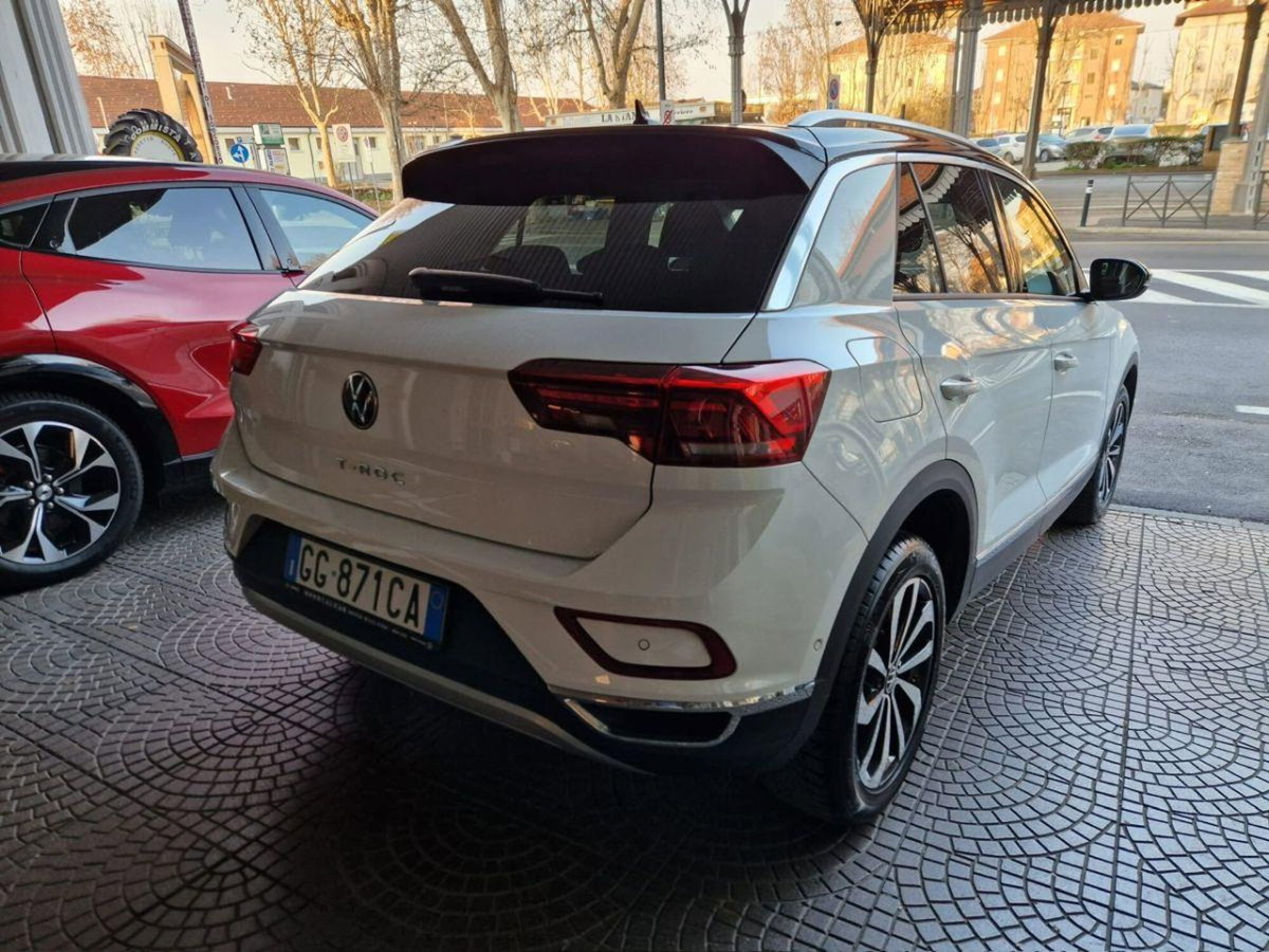 Volkswagen T-Roc 1.0 TSI Style (8)