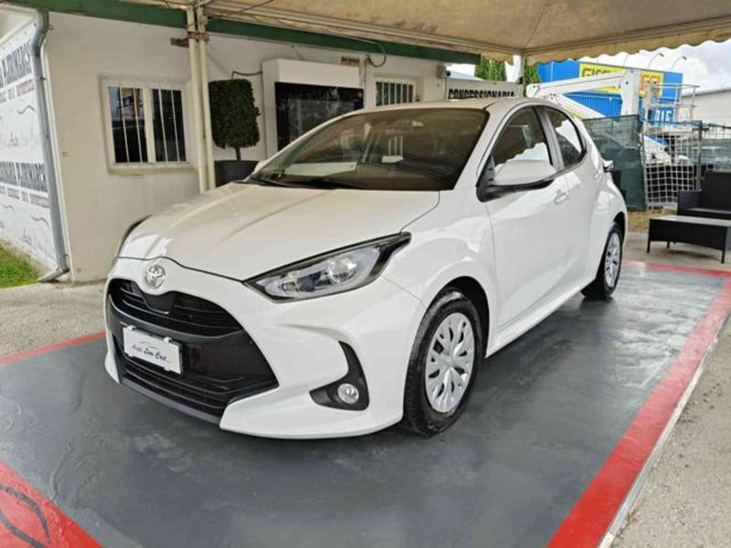 Toyota Yaris 1.0 5 porte Active