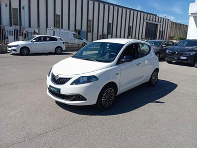 Lancia Ypsilon 1.0 FireFly 5 porte S&S Hybrid Gold Plus usata