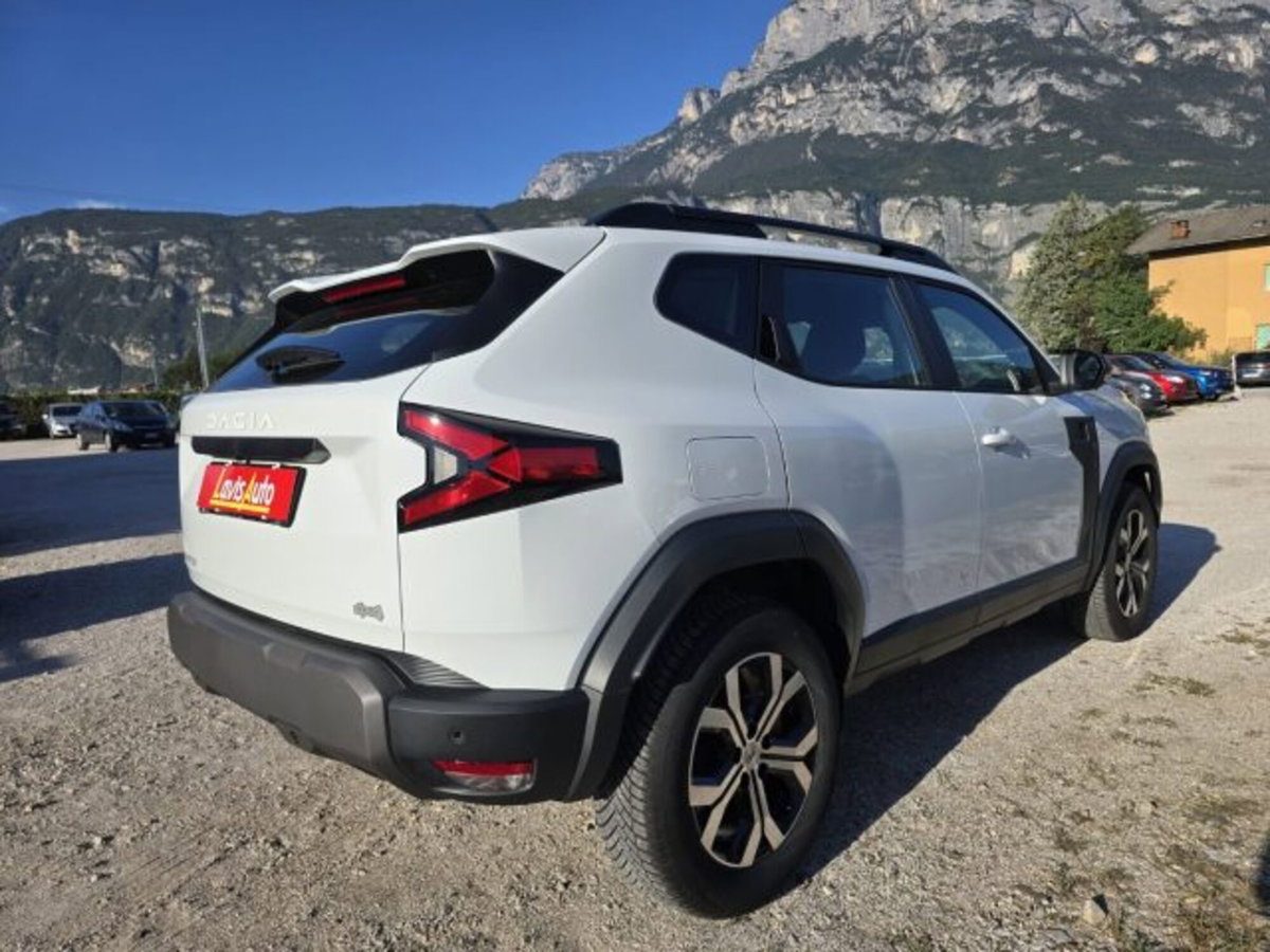 Dacia Duster 1.2 mild hybrid Expression 4x4 130cv (4)