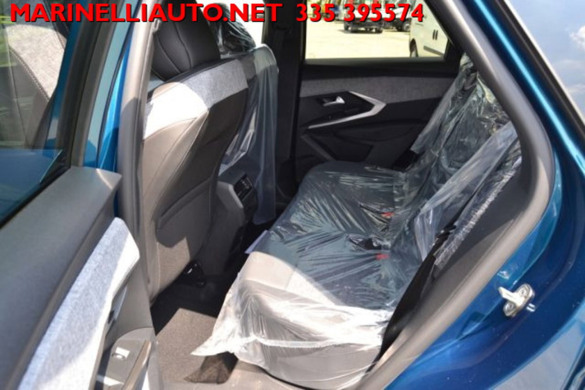 Peugeot 3008 1.2 hybrid Allure Business 145cv e-dcs6 (18)