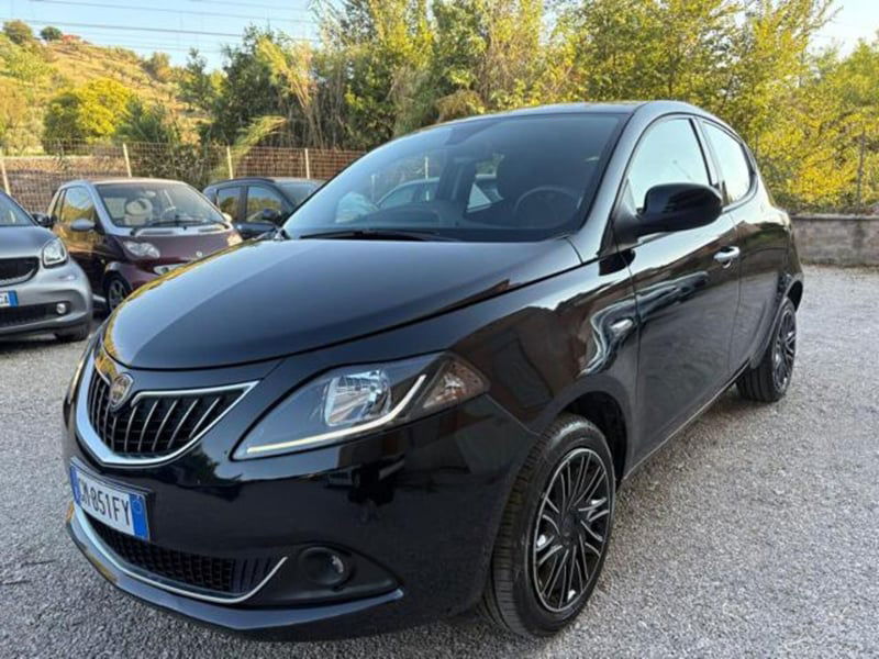 Lancia Ypsilon 1.0 FireFly 5 porte S&S Hybrid Gold Plus