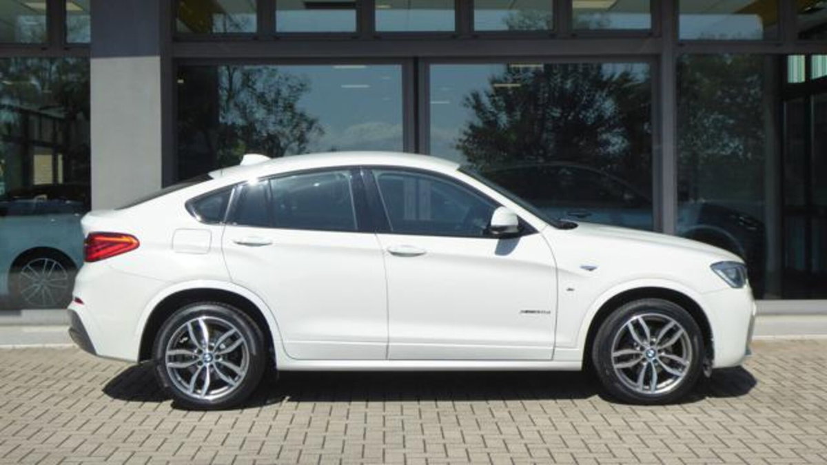 BMW X4 xDrive30dA 258CV Msport (2)
