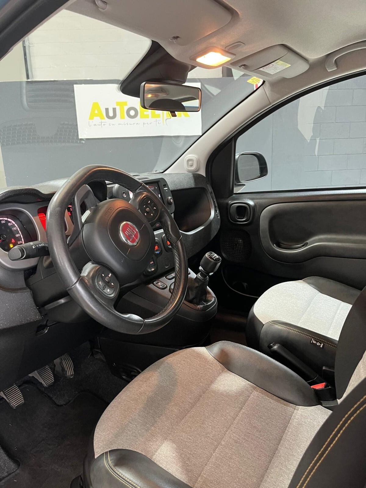 Fiat Panda 1.0 FireFly S&S Hybrid City Cross (14)