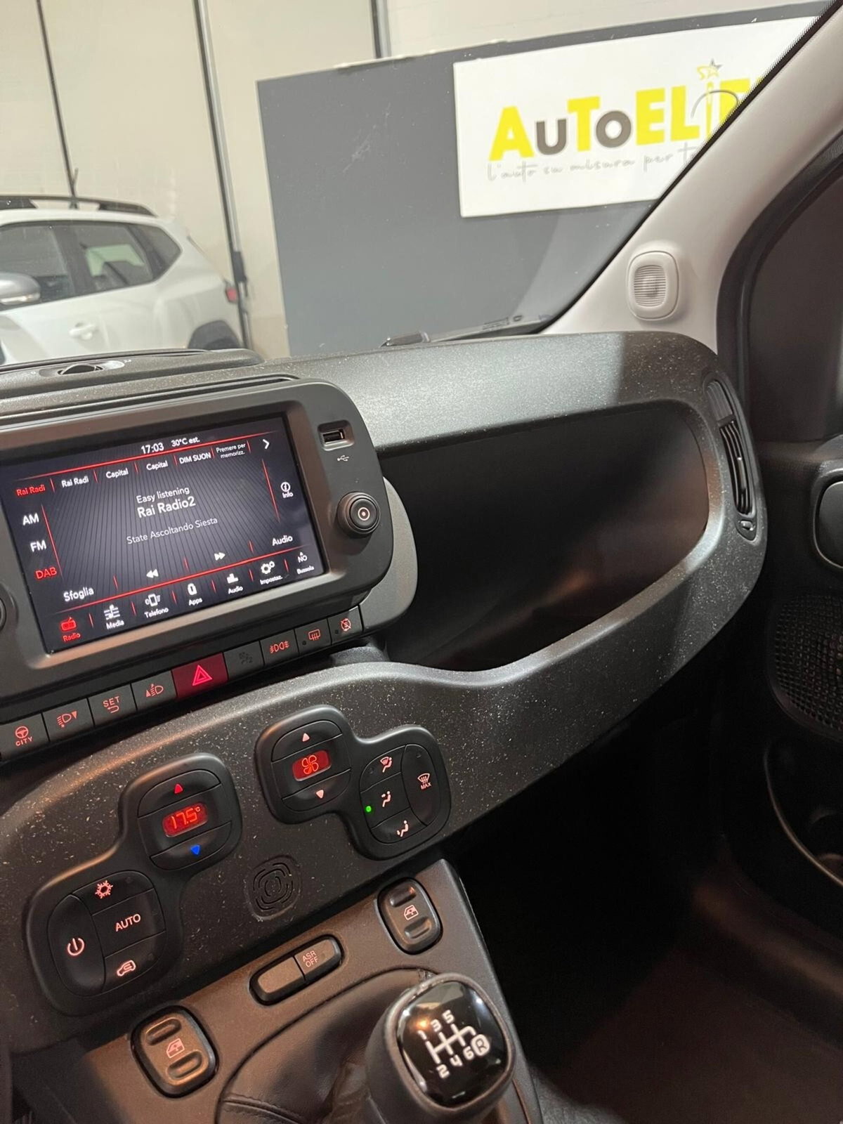 Fiat Panda 1.0 FireFly S&S Hybrid City Cross (16)