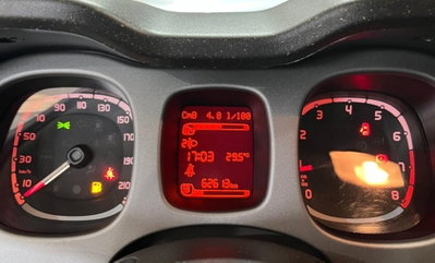 Fiat Panda 1.0 FireFly S&S Hybrid City Cross (17)