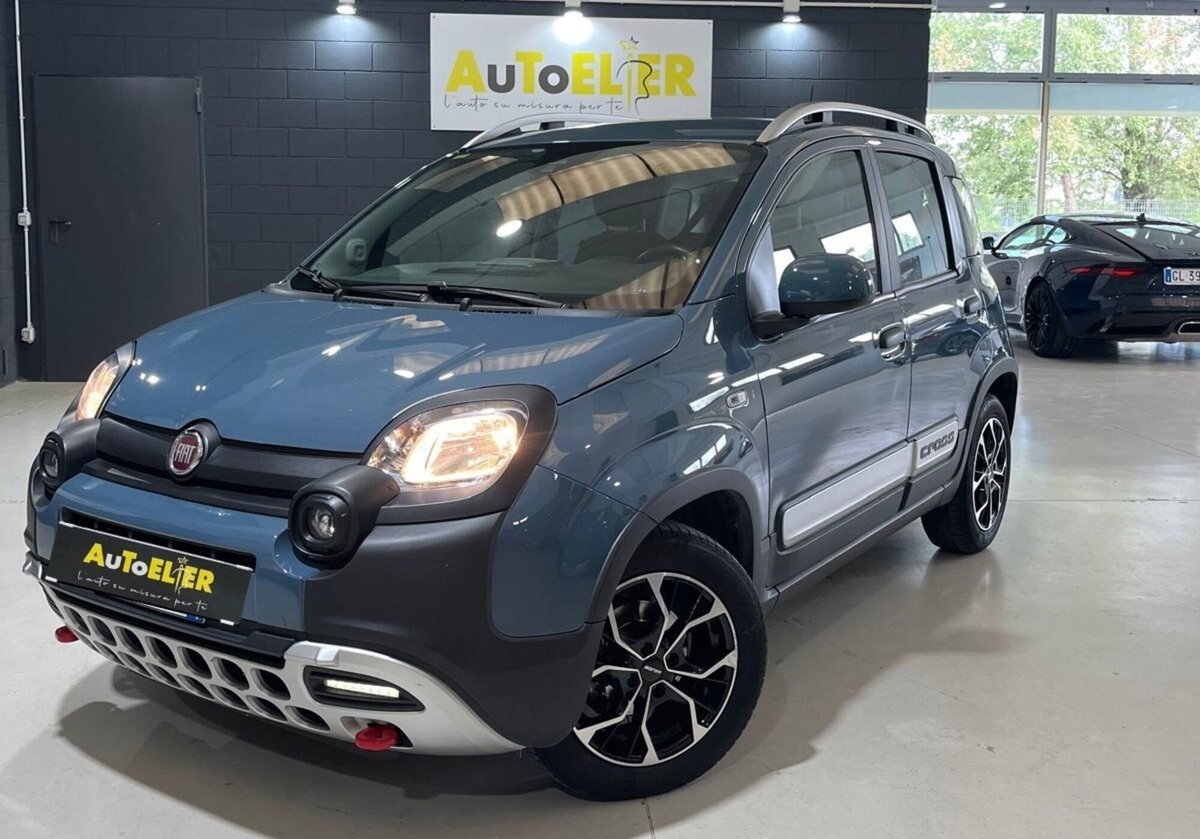 Fiat Panda 1.0 FireFly S&S Hybrid City Cross (3)