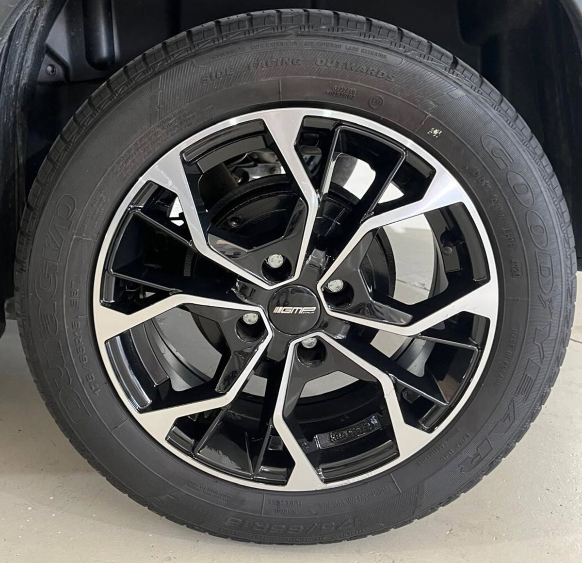 Fiat Panda 1.0 FireFly S&S Hybrid City Cross (9)