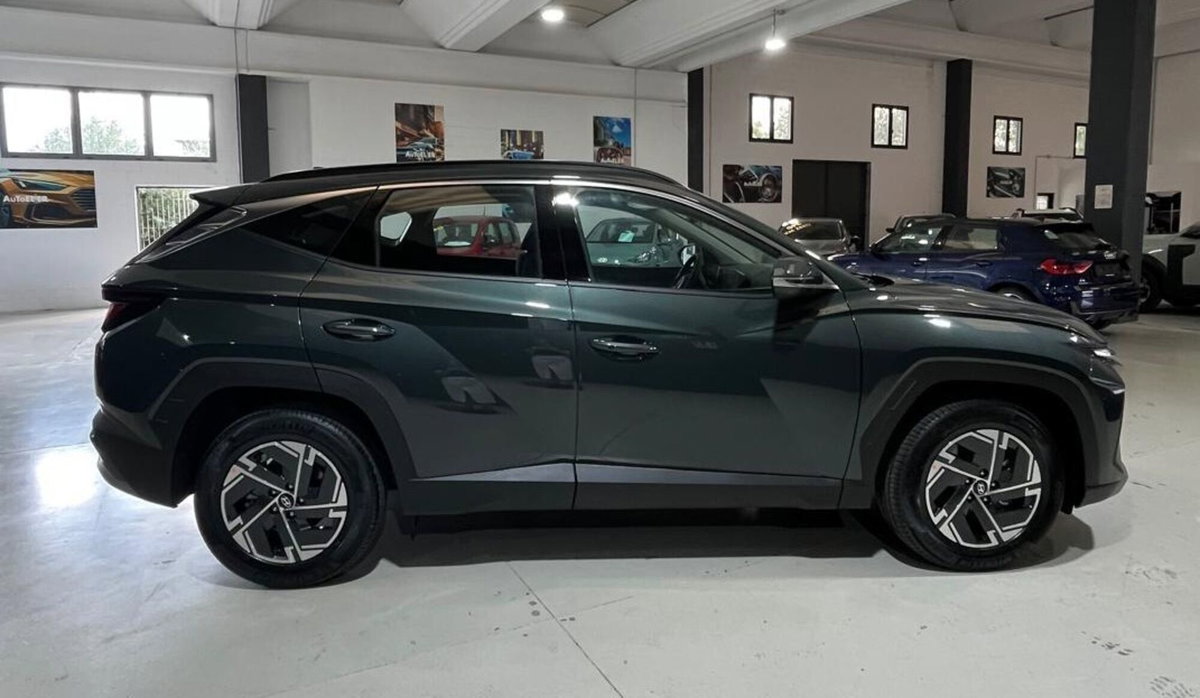 Hyundai Tucson 1.6 crdi 48V Xtech 2wd imt (6)