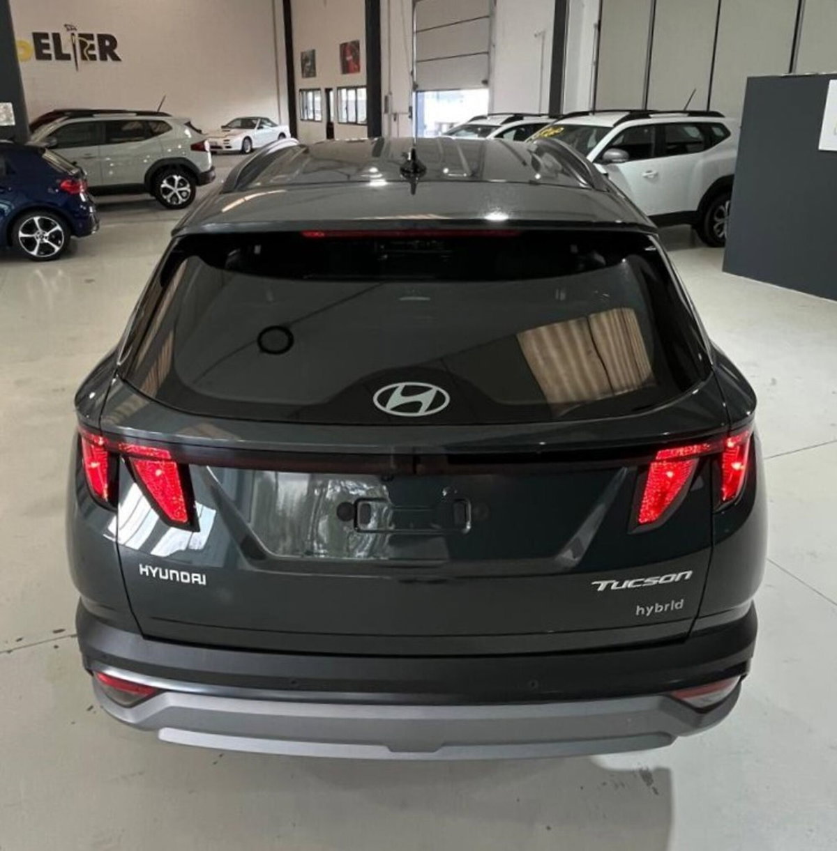 Hyundai Tucson 1.6 crdi 48V Xtech 2wd imt (9)