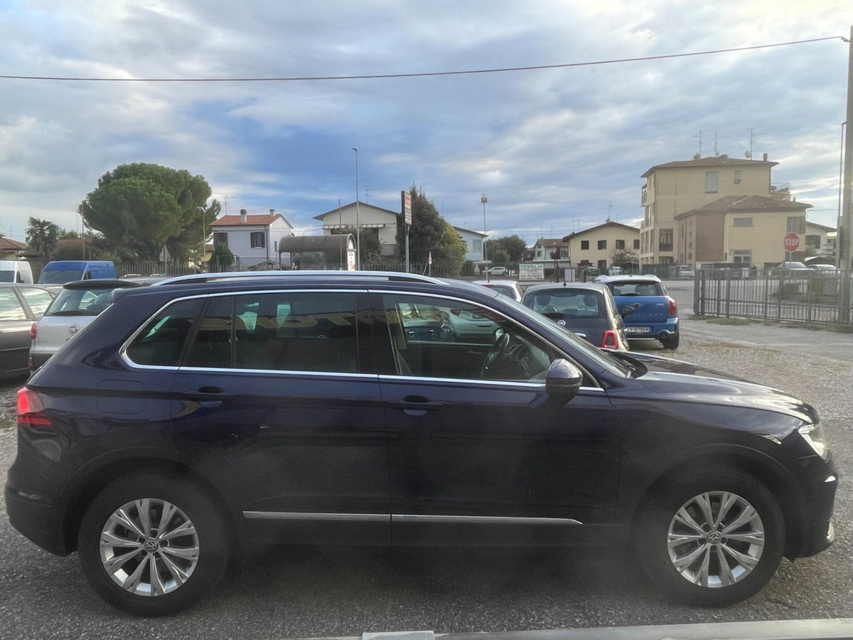 Volkswagen Tiguan 2.0 TDI SCR DSG Business BlueMotion Technology (4)