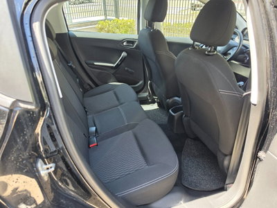 Peugeot 208 82 5 porte Allure (19)