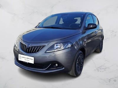 Lancia Ypsilon 1.0 FireFly 5 porte S&S Hybrid Ecochic A. Ferretti usata